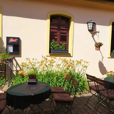 Penzion A Restaurace Nad Hradem *
