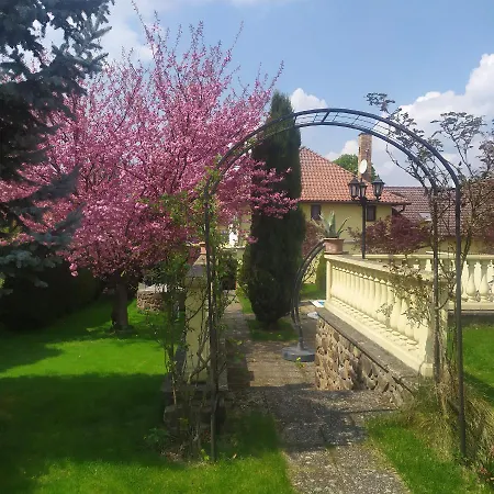 A Restaurace Nad Hradem Guest house