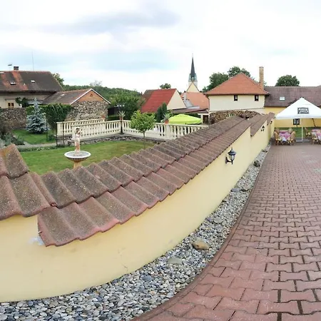 A Restaurace Nad Hradem Krivoklat