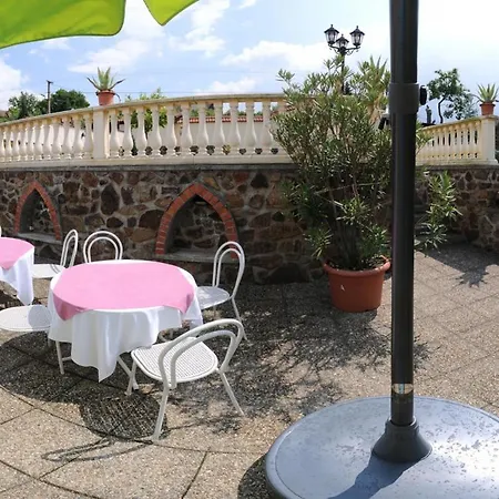 Guest house A Restaurace Nad Hradem *