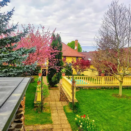 Penzion A Restaurace Nad Hradem Křivoklát