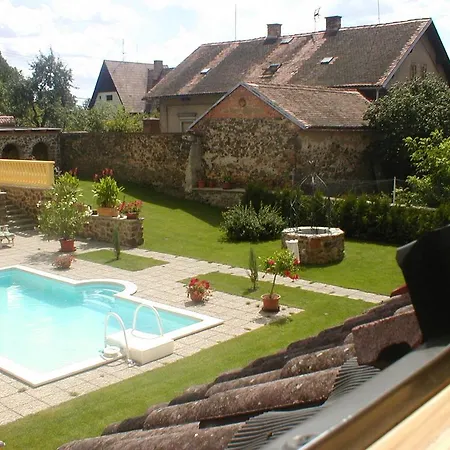 Gasthof A Restaurace Nad Hradem