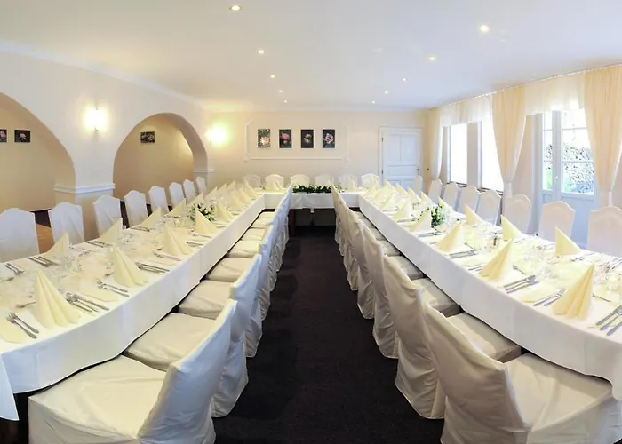 Penzion A Restaurace Nad Hradem *