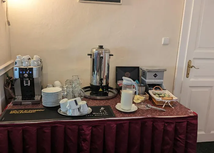 A Restaurace Nad Hradem Penzion Křivoklát