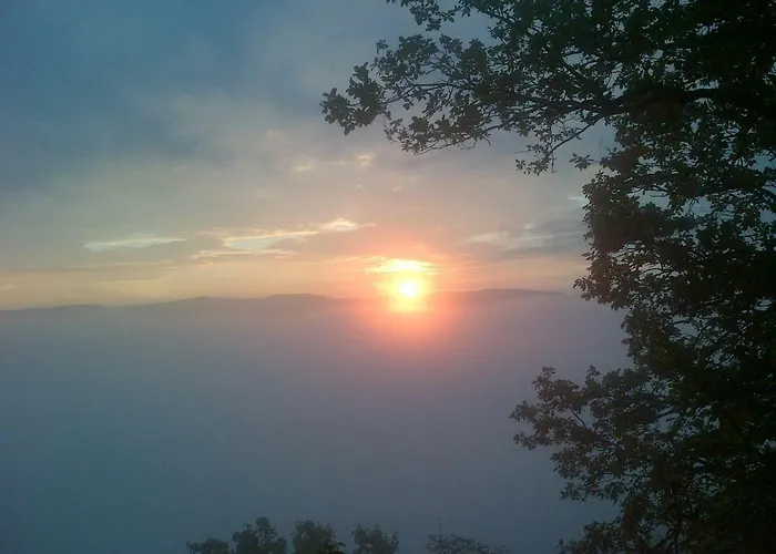 Penzion A Restaurace Nad Hradem *