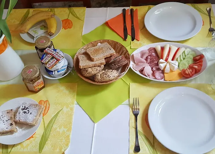 Penzion A Restaurace Nad Hradem *